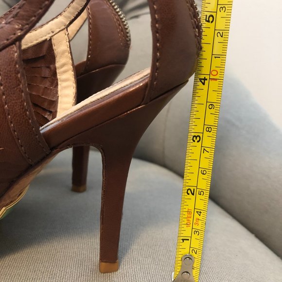 L.A.M.B. Very Unique Open Toe Stilettos - Picture 6 of 8